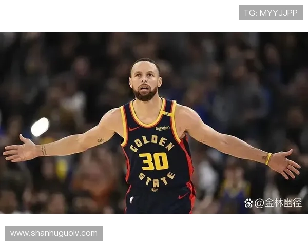 库里揭幕战表现出色16投7中贡献20分4板5助1帽三分球命中率高达50